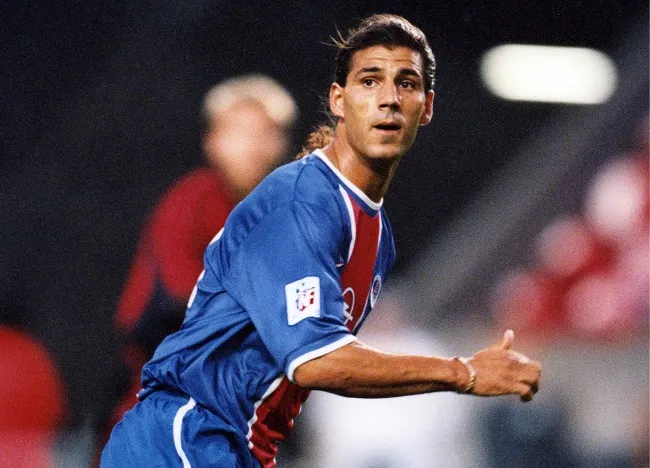 Madar : «<span style="font-size:50%">&nbsp;</span>Le Classico 1999, c’était un vrai match d’hommes<span style="font-size:50%">&nbsp;</span>»