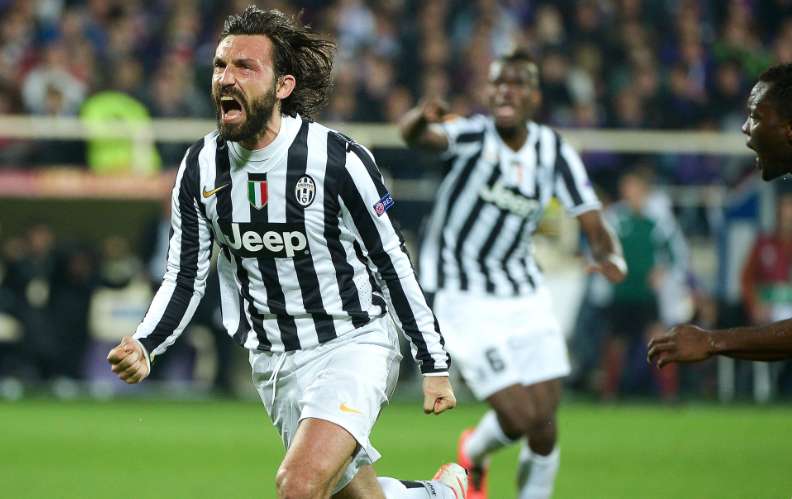 Top 10 : Coups francs de Pirlo