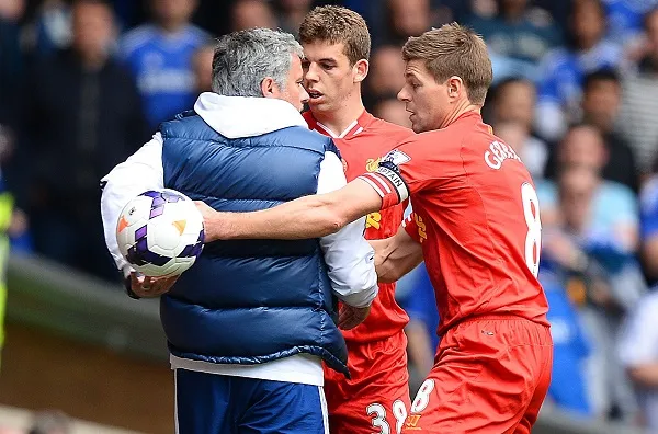 Chelsea, Mourinho et Gerrard plombent Liverpool