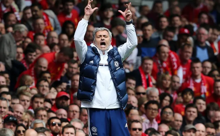 Mourinho : chronologie d&rsquo;une ploucisation vestimentaire