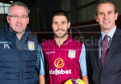 Officiel : Carles Gil rejoint les Villans