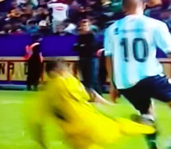 Vine : tacle assassin en Argentine