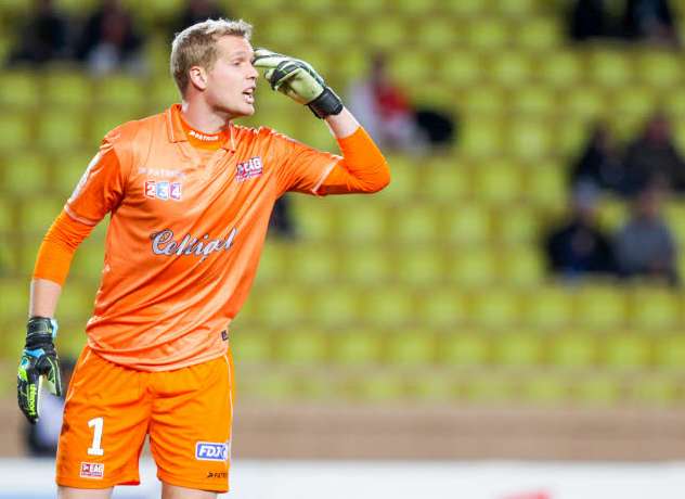 Jonas Lössl : « J&rsquo;apprends en regardant des vidéos de Peter Schmeichel »