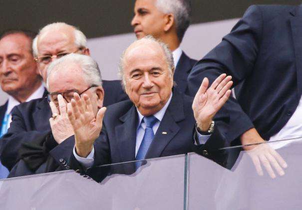 Blatter condamne le racisme