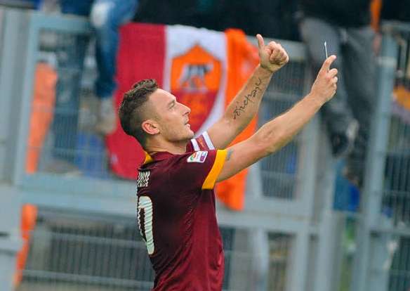 Vine : le 240e but de Totti en Serie A