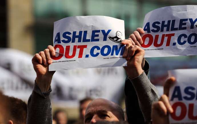 Mike Ashley et la fureur du peuple