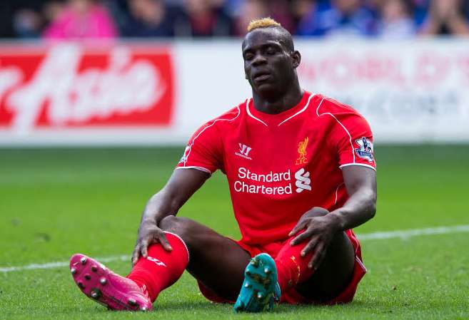 Échange de maillots Balotelli/Fowler