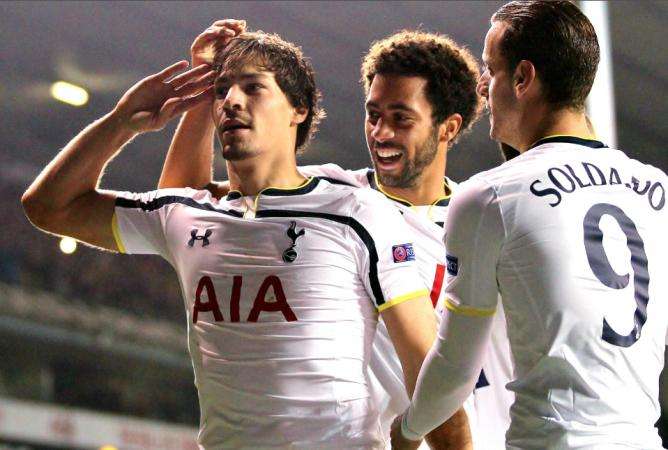 Stambouli rassure Tottenham, Naples qualifié