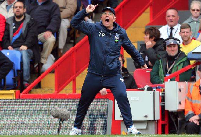 Quand Tony Pulis faisait dans les bottes d&rsquo;Arsène Wenger