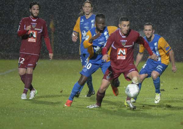 Sochaux recolle, Arles coule