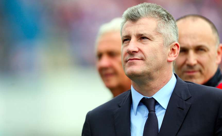 Dans quoi tu traînes, Davor Šuker ?