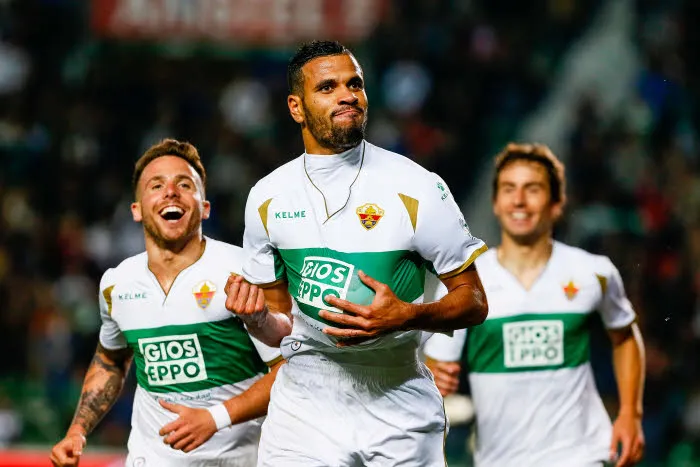 Elche, le maintien pour rien