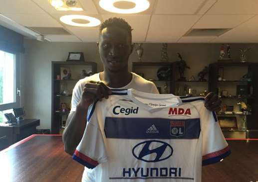 Mapou Yanga-Mbiwa a signé à l&rsquo;OL