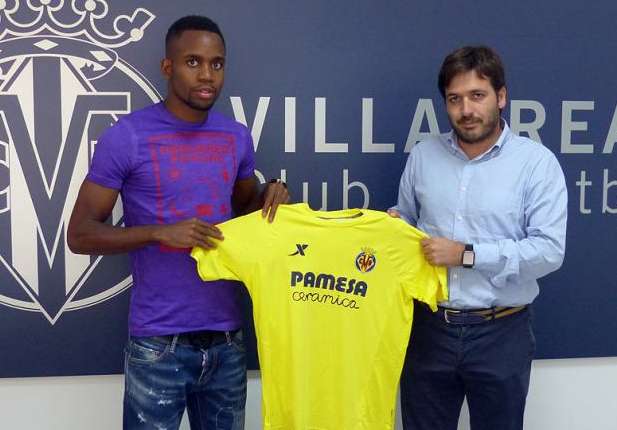 Bakambu signe à Villarreal