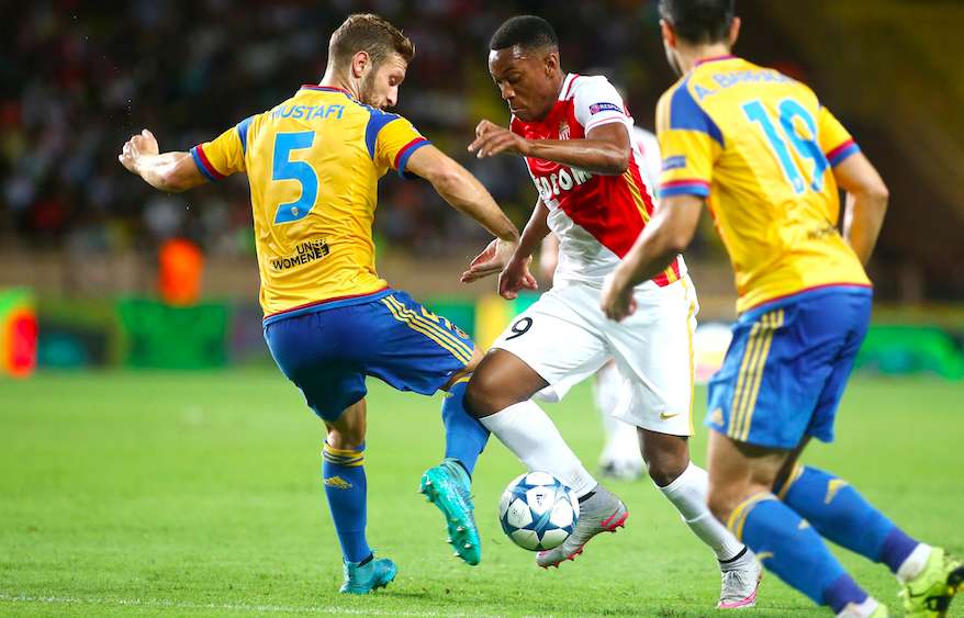 Martial et Lemar, rochers isolés