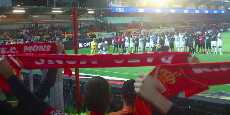 On était à Ostende avec les supporters du RAEC Mons