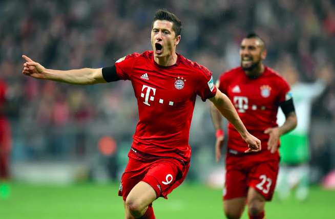 Lewandowski se paie Wolfsburg en un temps record