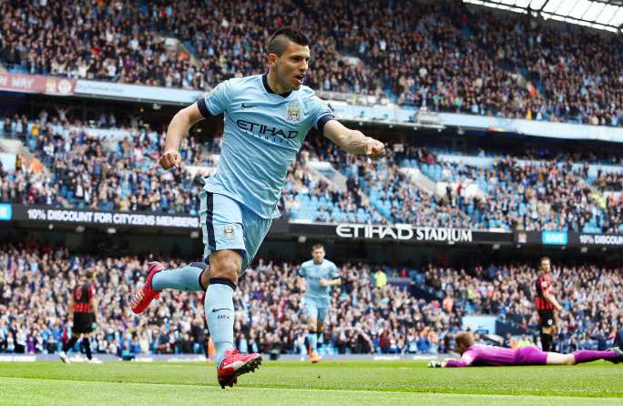 Sergio Agüero renvoie QPR en Championship