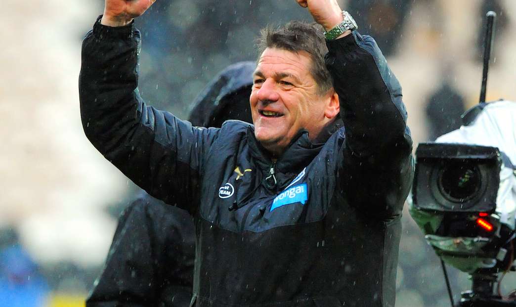 Mais qui es-tu, John Carver ?