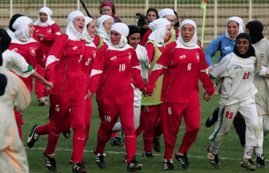 Madame football club à Téhéran