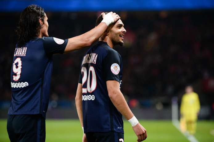 Ruffier en reprend une bonne au Parc des Princes