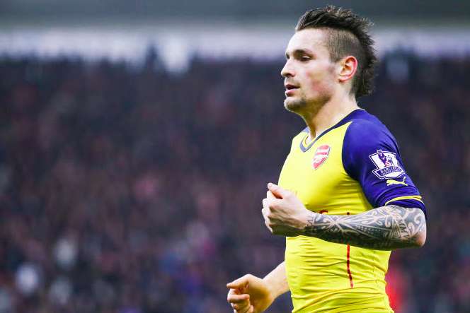 Mathieu Debuchy, elle est où la sortie ?