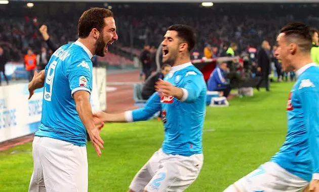 Higuaín et la réussite offrent la première place au Napoli