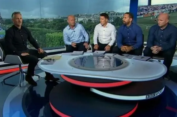 La joie de Lineker, Ferdinand et Shearer après le but de Sturridge