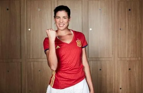 Garbiñe Muguruza encourage la Roja