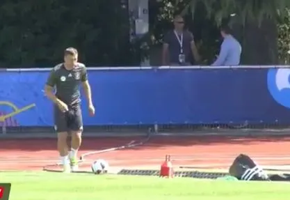 Quand Löw défie Podolski à l’entraînement