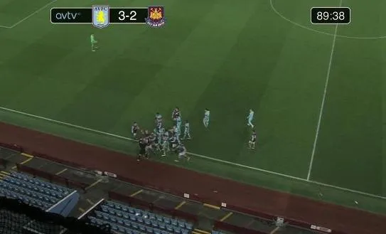 Bagarre générale entre les U21 d’Aston Villa et West Ham