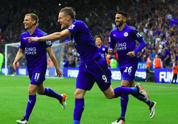 Leicester danse avec sa couronne