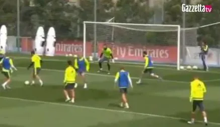 James Rodríguez régale à l’entraînement