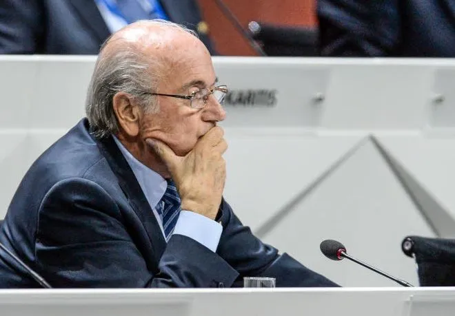 La FIFA, il y a des lois contre ça&#8230;