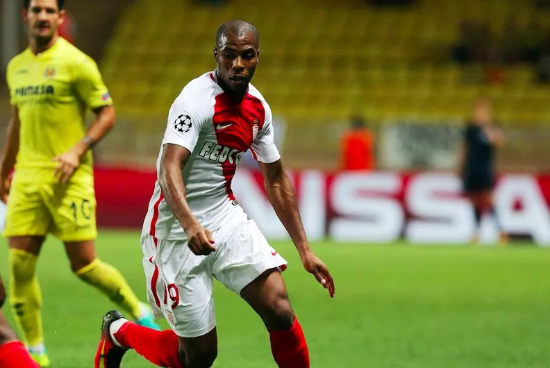 Monaco tamponne son billet pour les poules