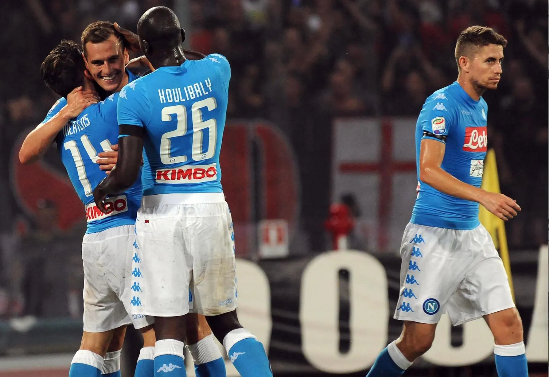 Le Napoli et Milik font suer le San Paolo