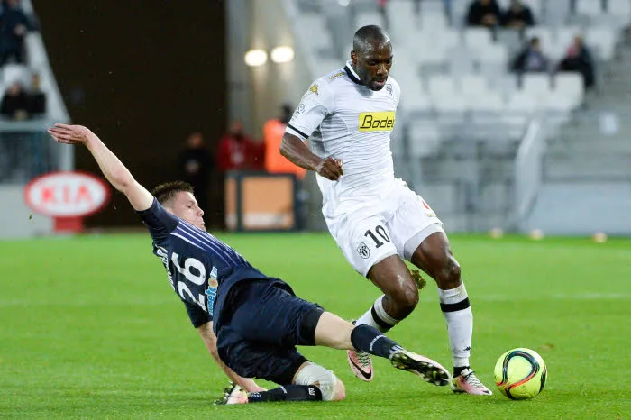 Angers surprend Bordeaux, Lorient sort la tête de l&rsquo;eau