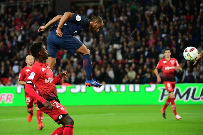 Paris étrille Dijon sans forcer