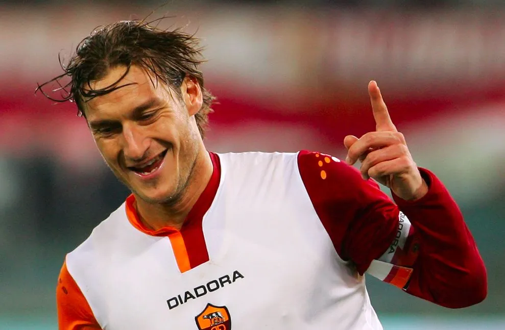 Les 40 plus beaux buts de Totti