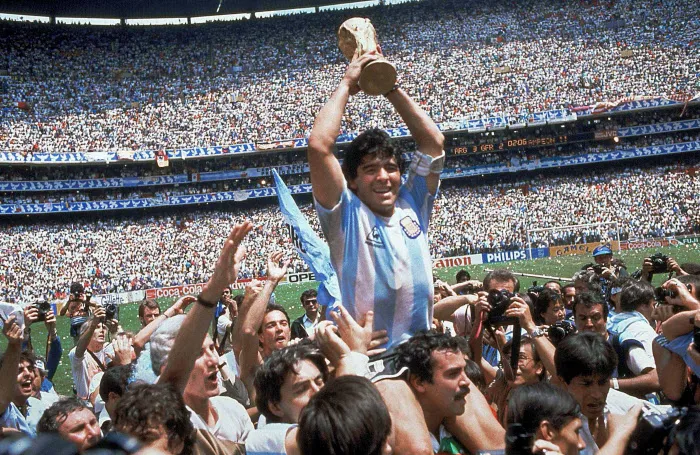 Maradona :  «<span style="font-size:50%">&nbsp;</span>Moi, des buts de la main, j’en ai inscrit beaucoup<span style="font-size:50%">&nbsp;</span>»