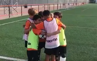 Les enfants du Patacona CF se moquent du Barça