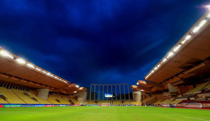 Un homme, un stade : Louis II