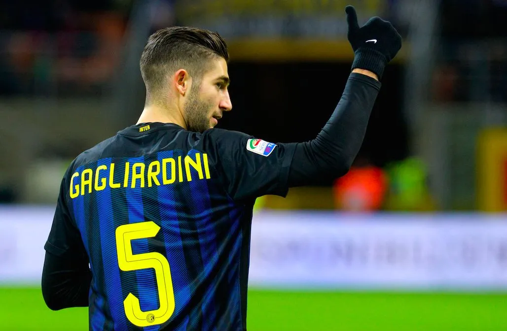 Roberto Gagliardini, en bleu et noir