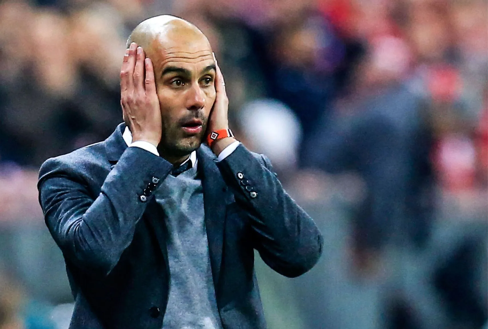 Top 5 : Les fessées cul nu de Pep