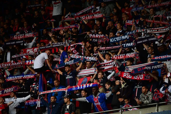 Les ultras parisiens ont fait leur match