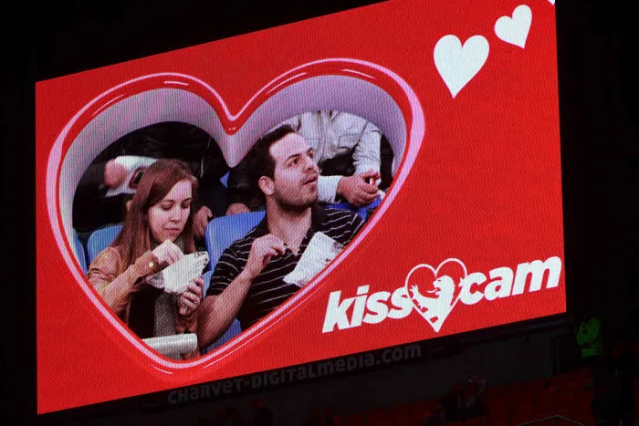 La Kiss cam, c&rsquo;est de la bonne ?