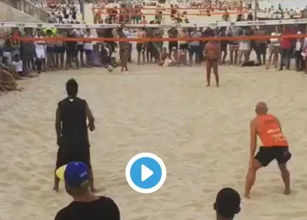 Ronaldinho régale au beach soccer