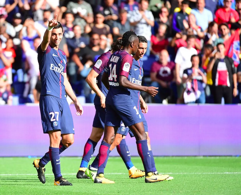 Tiens, du football à Paris