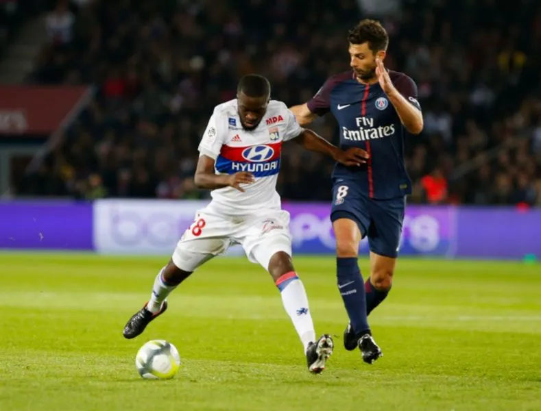 Ndombele, torse bombé