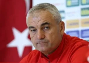 L&rsquo;entraîneur d&rsquo;Antalyaspor prend la porte